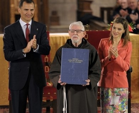 El Príncipe Felipe promete empe?o y dedicación para servir a una nación "unida y diversa"