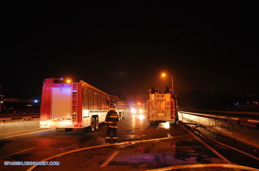 Apagan incendio provocado por derrame de petróleo en noreste de China