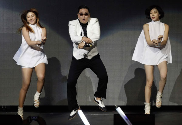 El rapero surcoreano Psy actúa en el concierto Jingle Ball de KIIS FM en Los Angeles, California en esta foto de archivo del 3 de diciembre 2012. [Foto / Agencias]