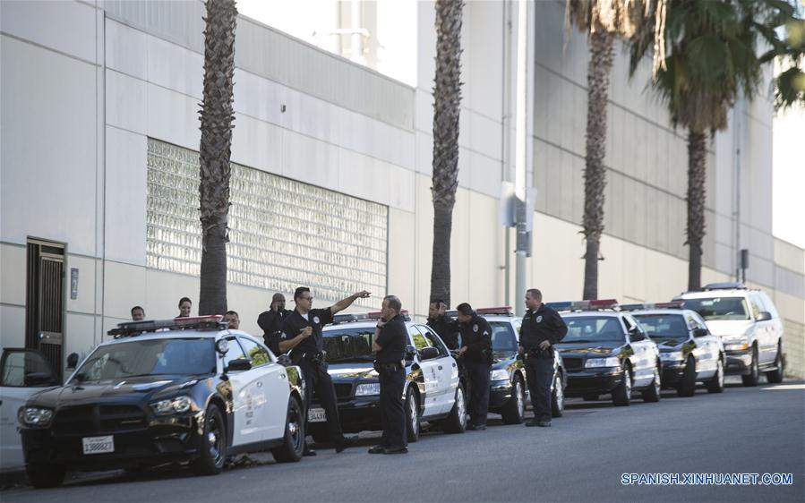 Cierran alrededor de 900 escuelas en Los Angeles por amenaza de bomba