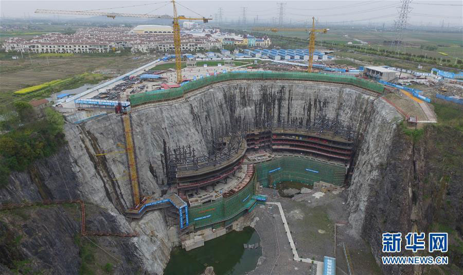 Shanghai construye hotel en un hoyo profundo