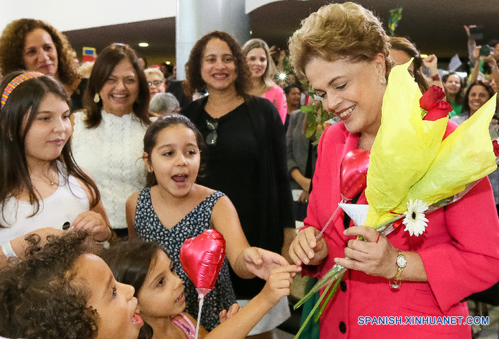 Presidenta brasile?a defenderá su cargo "hasta el último día"