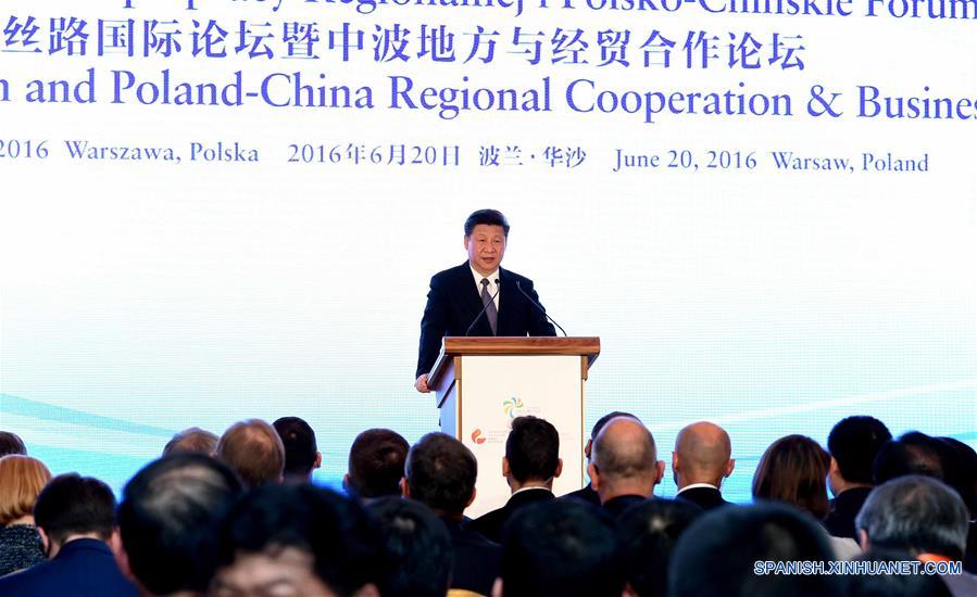 El presidente de China, Xi Jinping, hizo las declaraciones en el Foro de la Ruta de la Seda y el Foro de Negocios y Cooperación Regional Polonia-China celebrados en la capital polaca.(Xinhua/Rao Aimin)