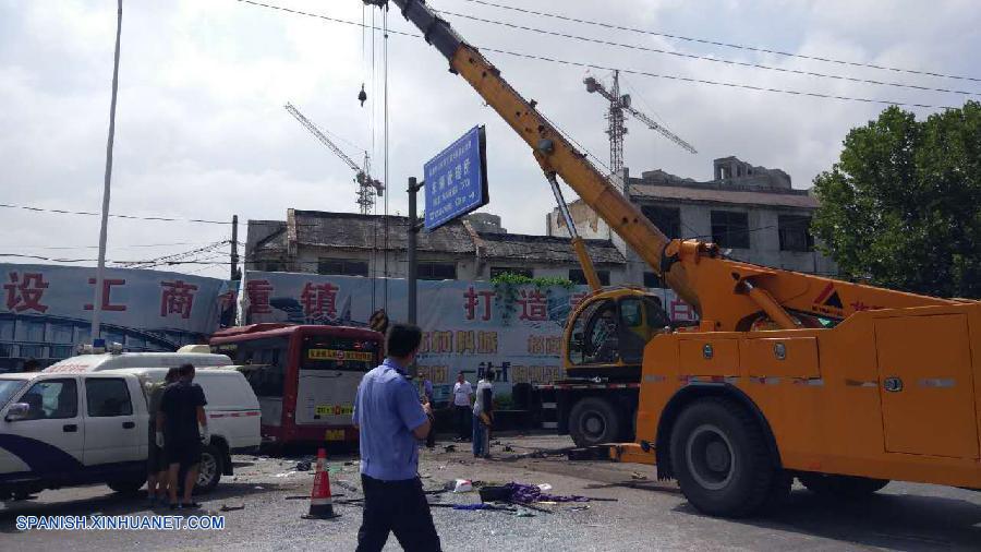 Diez muertos en accidente de tráfico en este de China