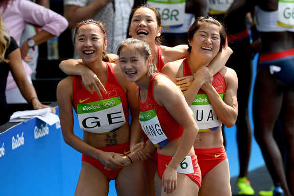 Río 2016: EEUU consigue repetición de relevos 4x100 m femenino