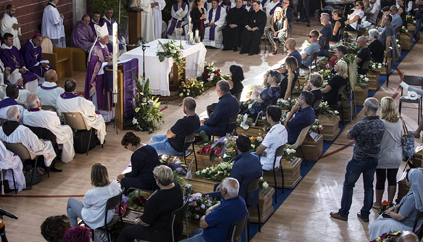 Amatrice despide a sus 232 muertos con un funeral de Estado