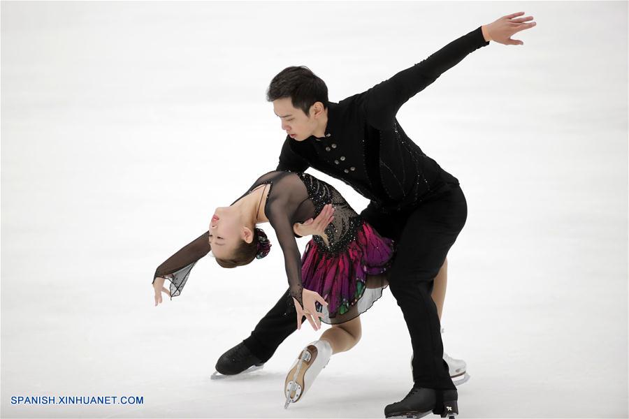 Pareja china gana oro en Competencia Internacional de Patinaje de Figuras Trofeo Finlandia