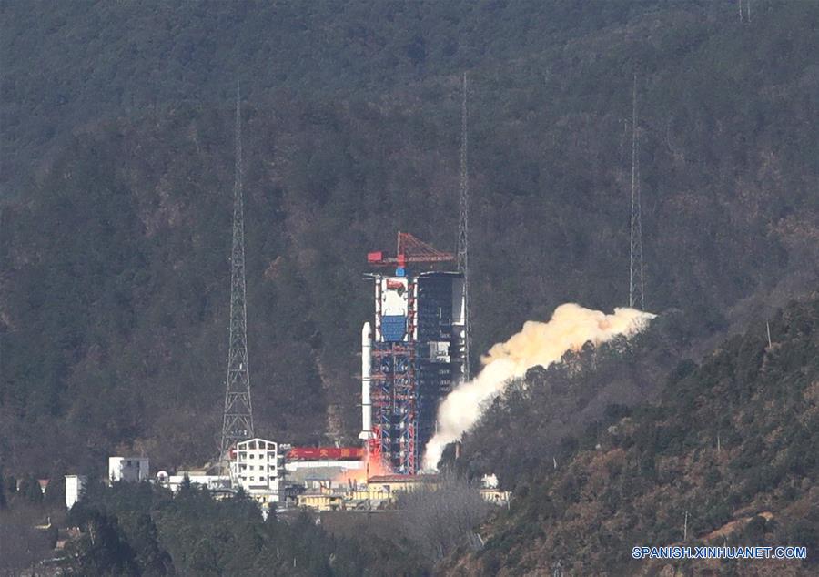 China lanza satélites de detección remota