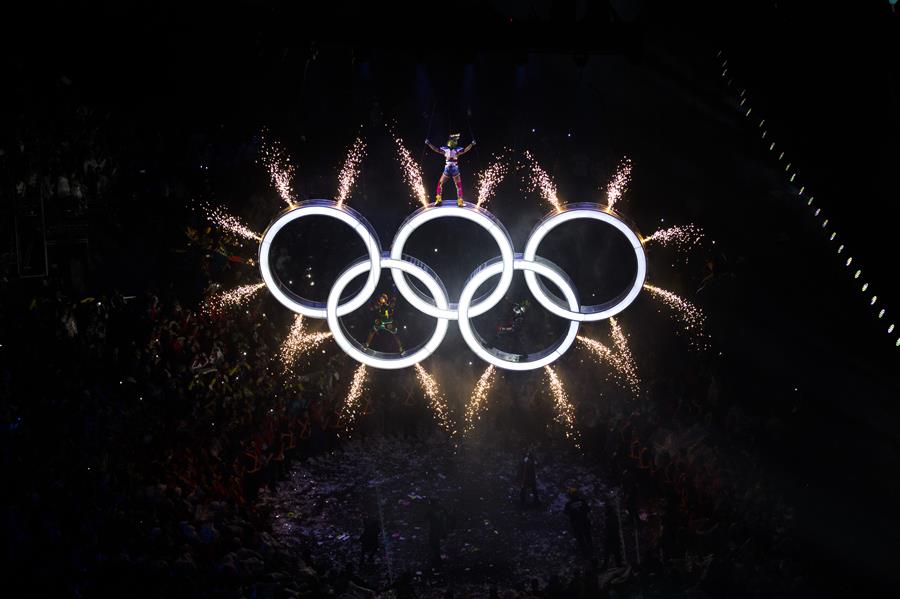 (JJOO de la Juventud) RESUMEN: Ceremonia inaugural, ante una multitud