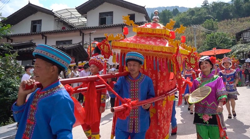 Tradicional "Encuentro de Hijas" de 2020, en Enshi, China.