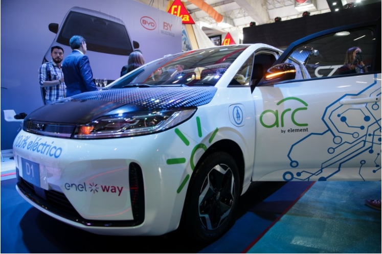 Imagen de archivo del 5 de octubre de 2022 de un vehículo eléctrico exhibido en el evento Expo Transportes 2022, en la ciudad de Puebla, México. (Xinhua/Francisco Ca?edo)